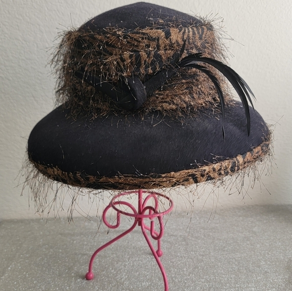 ? Boutique Kates Canada Elegant Black and Brown Women\'s Hat main image 4